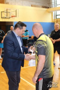 Wręczenie nagród przez burmistrza Wisły Tomasza Bujoka